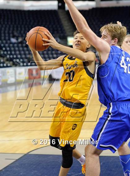 Thumbnail 2 in Seattle Prep vs. Lincoln photogallery.