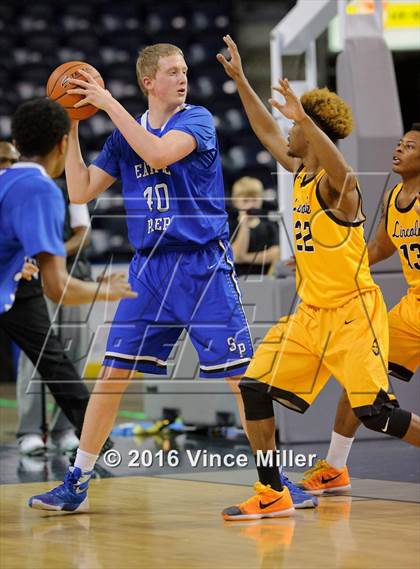 Thumbnail 3 in Seattle Prep vs. Lincoln photogallery.