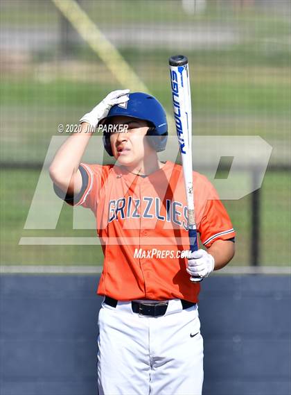 Thumbnail 3 in Austin vs. Glenn (LISD Tournament) photogallery.