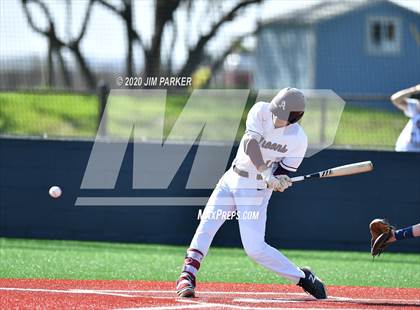 Thumbnail 3 in Austin vs. Glenn (LISD Tournament) photogallery.