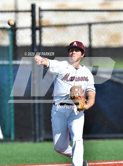 Thumbnail 2 in Austin vs. Glenn (LISD Tournament) photogallery.