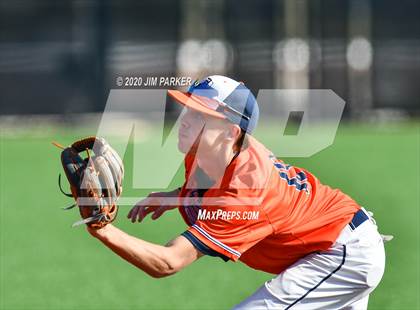 Thumbnail 2 in Austin vs. Glenn (LISD Tournament) photogallery.