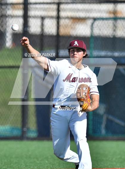 Thumbnail 3 in Austin vs. Glenn (LISD Tournament) photogallery.