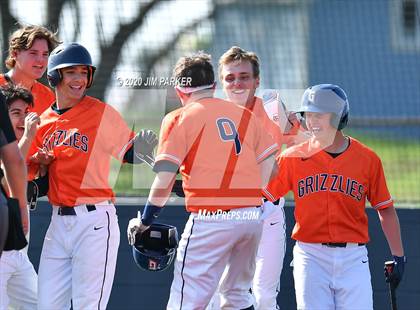 Thumbnail 1 in Austin vs. Glenn (LISD Tournament) photogallery.