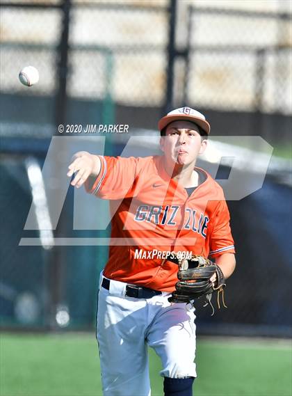 Thumbnail 1 in Austin vs. Glenn (LISD Tournament) photogallery.