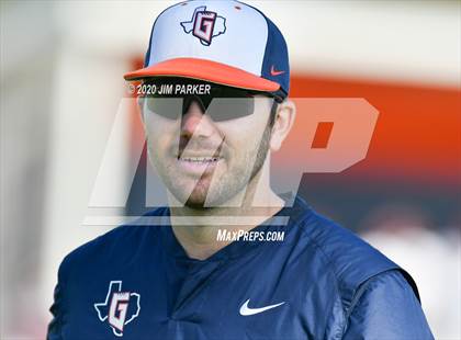 Thumbnail 2 in Austin vs. Glenn (LISD Tournament) photogallery.
