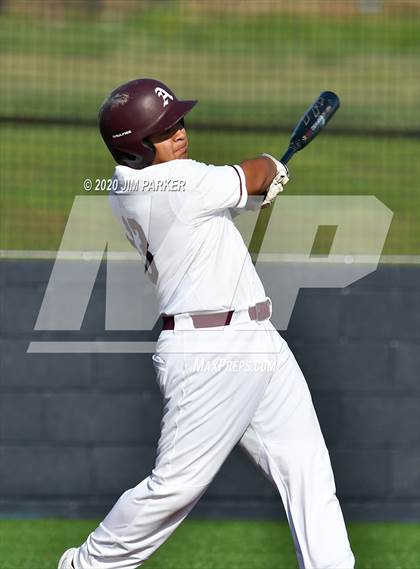 Thumbnail 2 in Austin vs. Glenn (LISD Tournament) photogallery.