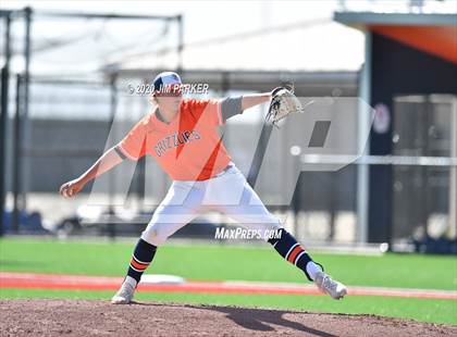 Thumbnail 3 in Austin vs. Glenn (LISD Tournament) photogallery.