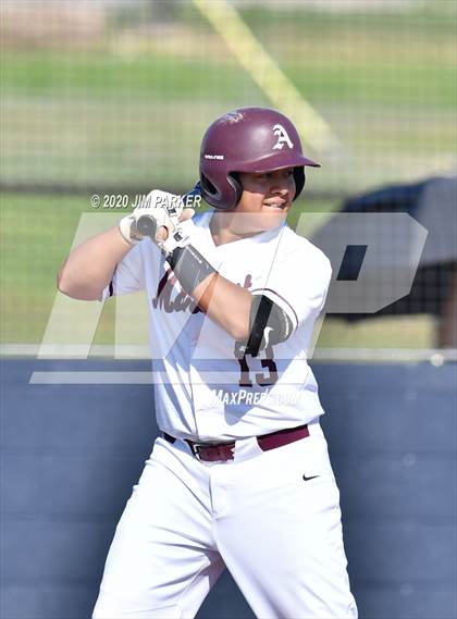 Thumbnail 1 in Austin vs. Glenn (LISD Tournament) photogallery.