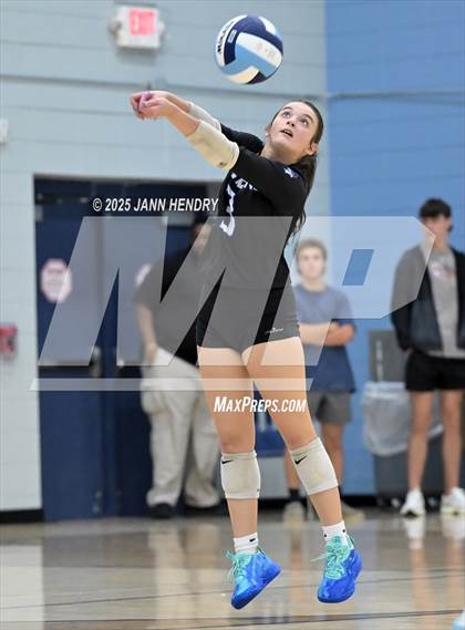 Thumbnail 3 in Pickens vs River Bluff (Dorman Tournament of Champions) photogallery.