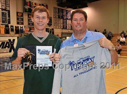 Thumbnail 1 in Ponderosa vs. Viewpoint (MaxPreps Holiday Classic) photogallery.