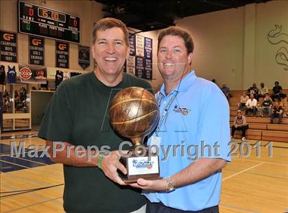 Thumbnail 1 in Ponderosa vs. Viewpoint (MaxPreps Holiday Classic) photogallery.