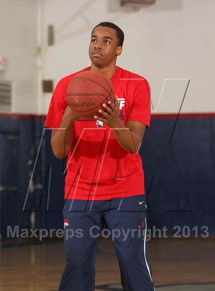 Thumbnail 1 in Academy of Careers & Exploration @ Bellarmine-Jefferson (CIF SS Playoffs) photogallery.
