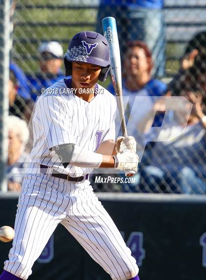 Thumbnail 3 in Bishop Amat @ Valencia (CIF SS D1 Playoffs Round 2) photogallery.