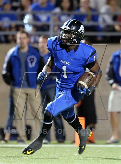 Thumbnail 3 in Boyd vs Plano West photogallery.