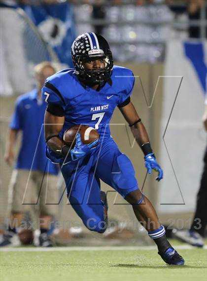 Thumbnail 2 in Boyd vs Plano West photogallery.