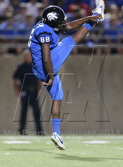 Thumbnail 2 in Boyd vs Plano West photogallery.