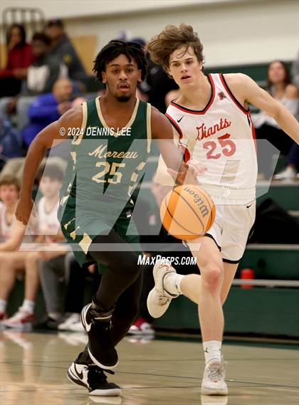 Thumbnail 2 in Moreau Catholic @ Redwood (De La Salle MLK Classic) photogallery.
