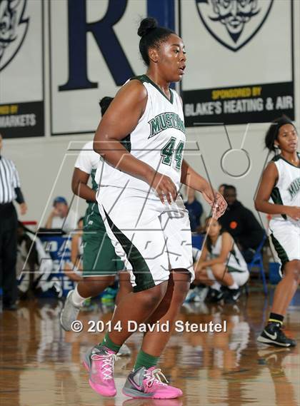 Thumbnail 2 in Freemont vs. Rodriguez (Dorothy Speck Memorial) photogallery.