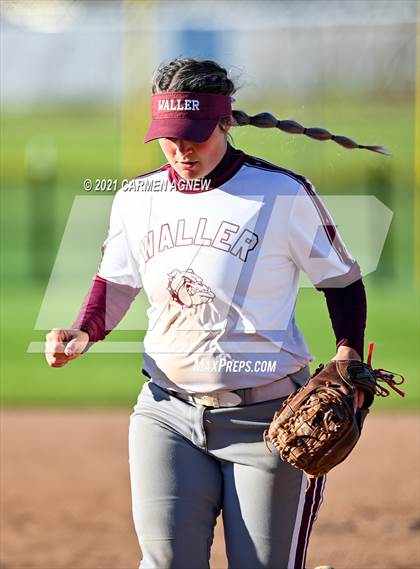 Thumbnail 3 in Cypress Woods vs Waller (NFCA Texas High School Leadoff Classic Tournament) photogallery.