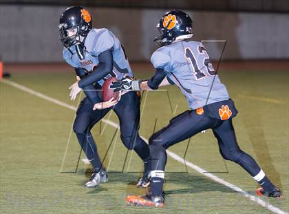 Thumbnail 2 in Las Lomas vs. Washington  photogallery.