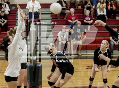 Thumbnail 1 in Enochs @ Modesto photogallery.