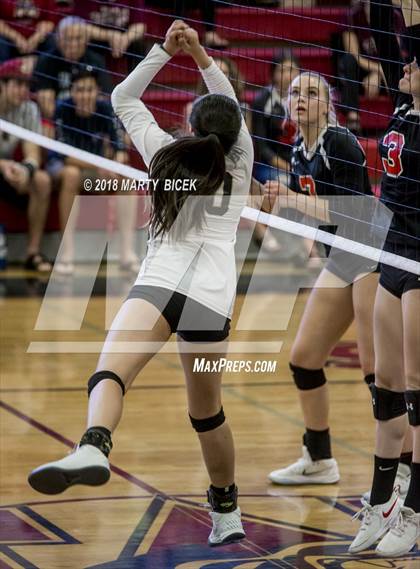 Thumbnail 2 in Enochs @ Modesto photogallery.