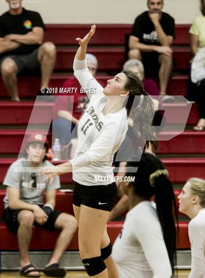Thumbnail 3 in Enochs @ Modesto photogallery.