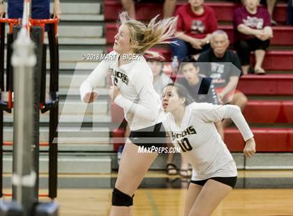 Thumbnail 3 in Enochs @ Modesto photogallery.