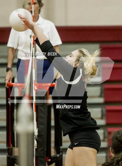 Thumbnail 3 in Enochs @ Modesto photogallery.