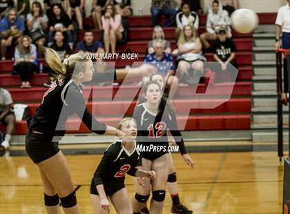 Thumbnail 3 in Enochs @ Modesto photogallery.