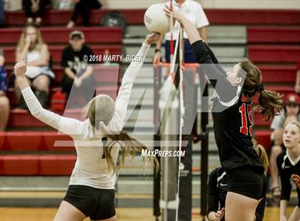 Thumbnail 3 in Enochs @ Modesto photogallery.