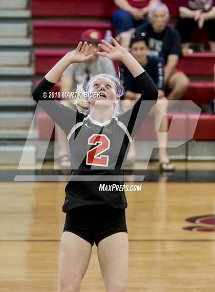Thumbnail 2 in Enochs @ Modesto photogallery.
