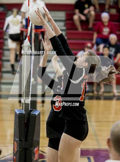 Thumbnail 3 in Enochs @ Modesto photogallery.