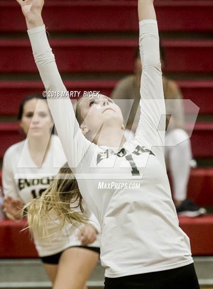 Thumbnail 2 in Enochs @ Modesto photogallery.