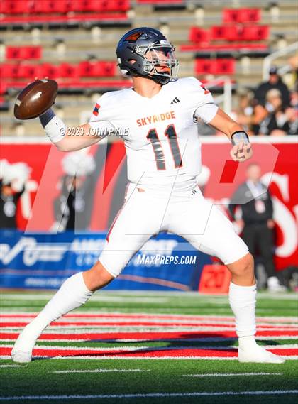 Thumbnail 3 in Skyridge vs. Corner Canyon (UHSAA 6A Final) photogallery.