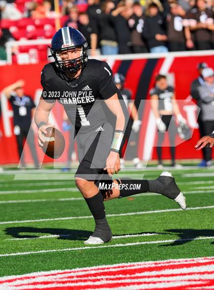 Thumbnail 2 in Skyridge vs. Corner Canyon (UHSAA 6A Final) photogallery.