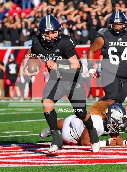 Thumbnail 2 in Skyridge vs. Corner Canyon (UHSAA 6A Final) photogallery.