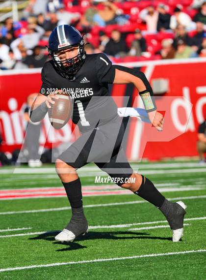 Thumbnail 1 in Skyridge vs. Corner Canyon (UHSAA 6A Final) photogallery.