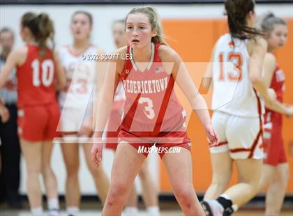 Thumbnail 1 in Fredericktown @ Amanda-Clearcreek (OHSAA D3 Sectional Final) photogallery.