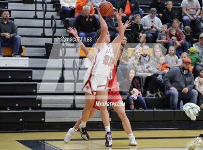 Thumbnail 3 in Fredericktown @ Amanda-Clearcreek (OHSAA D3 Sectional Final) photogallery.