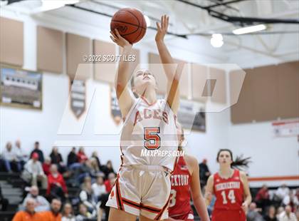 Thumbnail 2 in Fredericktown @ Amanda-Clearcreek (OHSAA D3 Sectional Final) photogallery.