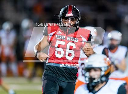 Thumbnail 1 in Refugio vs Three Rivers photogallery.