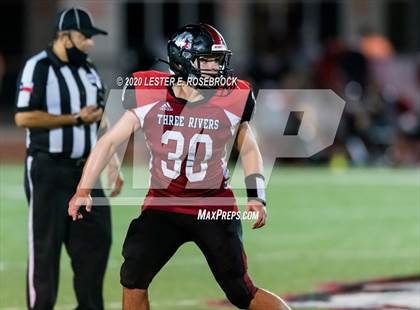 Thumbnail 1 in Refugio vs Three Rivers photogallery.