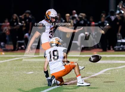 Thumbnail 3 in Refugio vs Three Rivers photogallery.