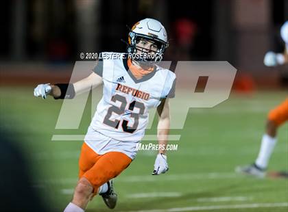 Thumbnail 1 in Refugio vs Three Rivers photogallery.