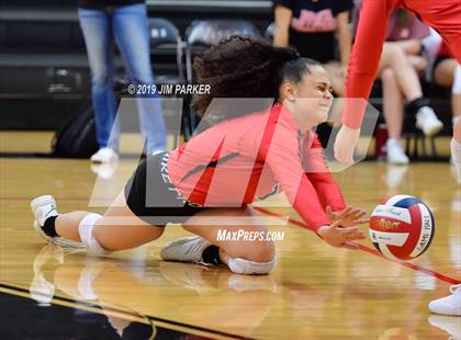 Thumbnail 3 in Bowie @ Vandegrift  photogallery.