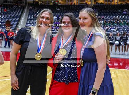Thumbnail 1 in Wimberley vs. Randall (UIL 4A Volleyball Division II Final Medal Ceremony) photogallery.