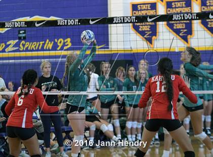 Thumbnail 2 in Mira Costa vs Kahuku (Durango Fall Classic) photogallery.