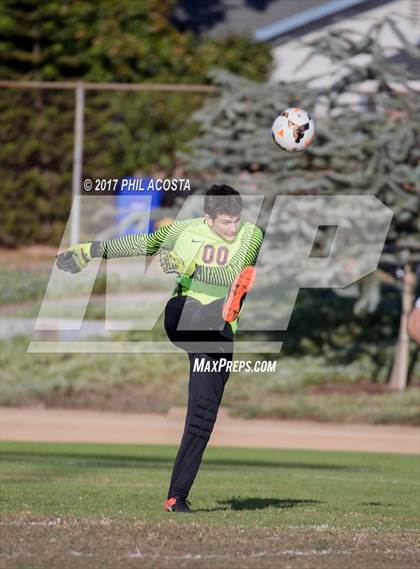 Thumbnail 2 in Gabrielino vs Maranatha photogallery.